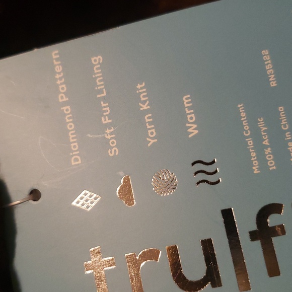 trulfit knit hat - Picture 3 of 3